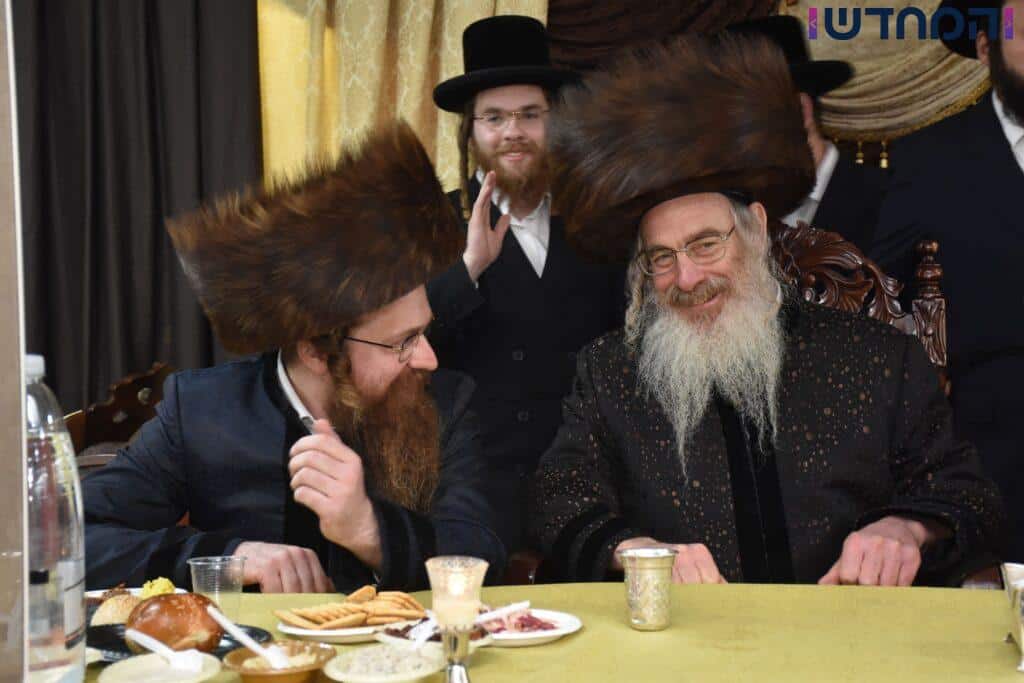 הרבי חגג עם הנכד: בר מצווה בחצרות טריסק - הארנאסטייפאל