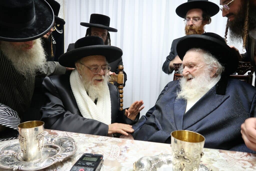 בדרך לאוסטריה: האדמו"ר מתולדות אהרון ביקש ברכה מהראב"ד