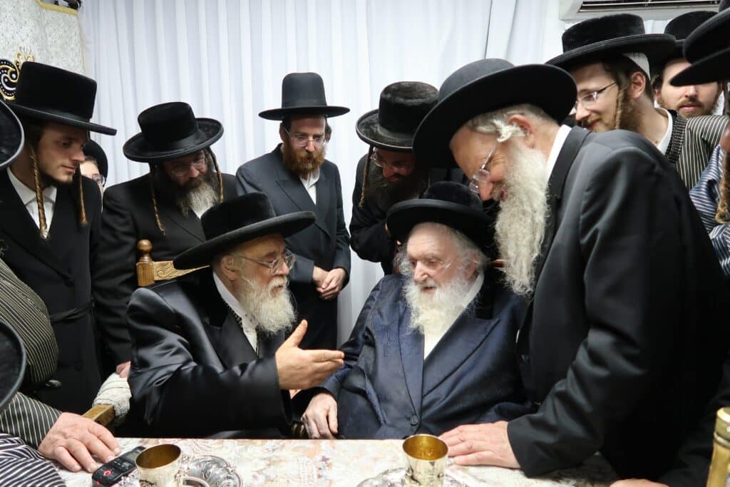 בדרך לאוסטריה: האדמו"ר מתולדות אהרון ביקש ברכה מהראב"ד