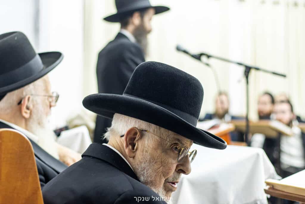 בכי תמרורים: חיפה החרדית ספדה למרן הגרי"ג