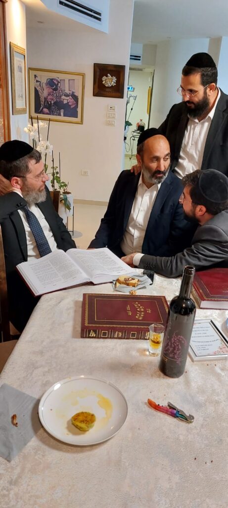 צפו: כך ציין הראשל"צ את הוצאת ספרו העשירי