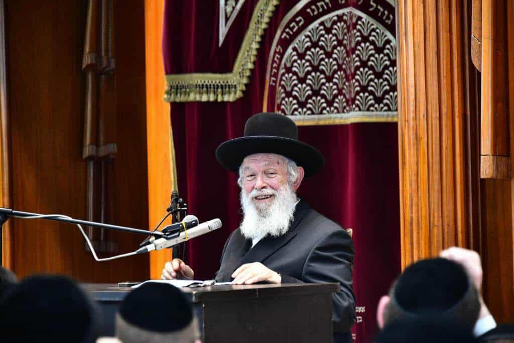 בפונביז' ספדו לרשכבה"ג מרן הגרי"ג זצוק"ל