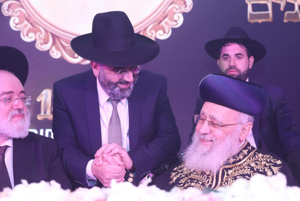 גדולי התורה באו להוקיר את בני התורה • גלריה