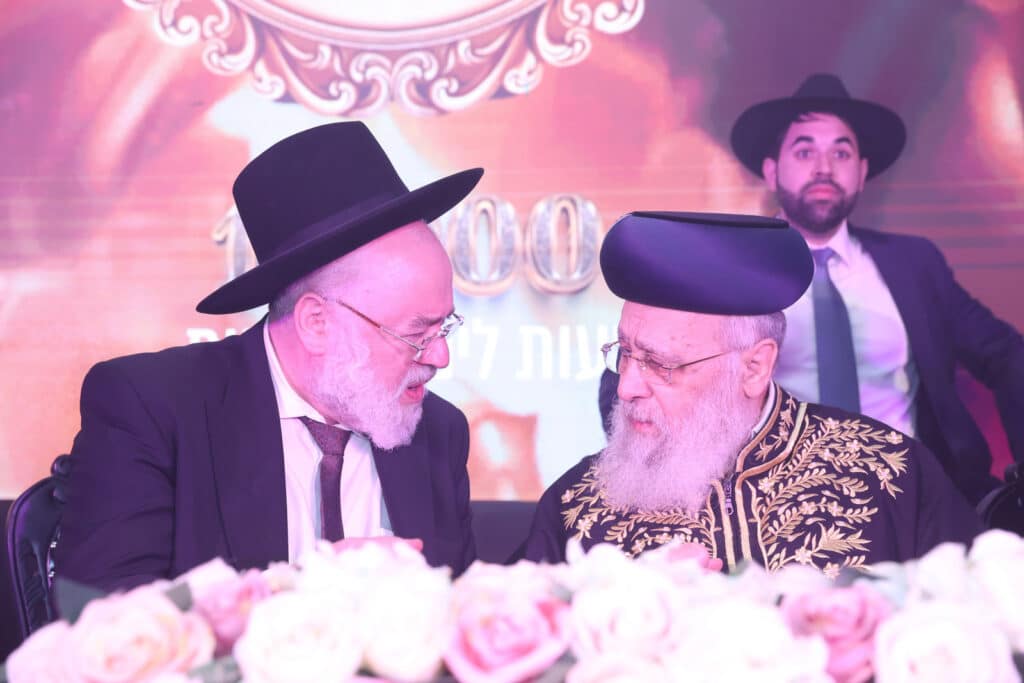 גדולי התורה באו להוקיר את בני התורה • גלריה