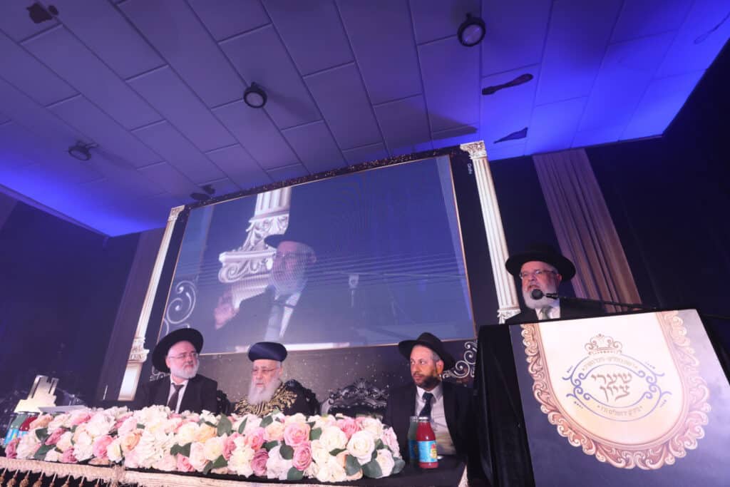 גדולי התורה באו להוקיר את בני התורה • גלריה