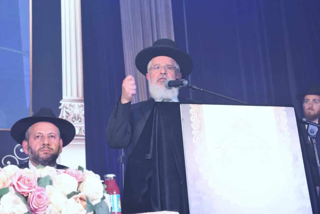 גדולי התורה באו להוקיר את בני התורה • גלריה