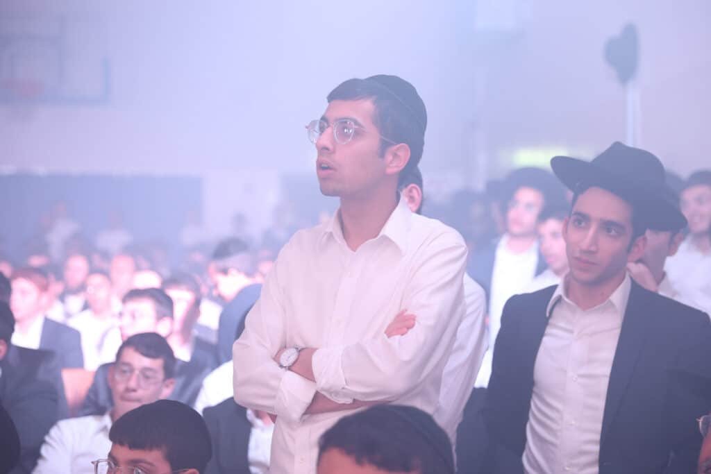 גדולי התורה באו להוקיר את בני התורה • גלריה