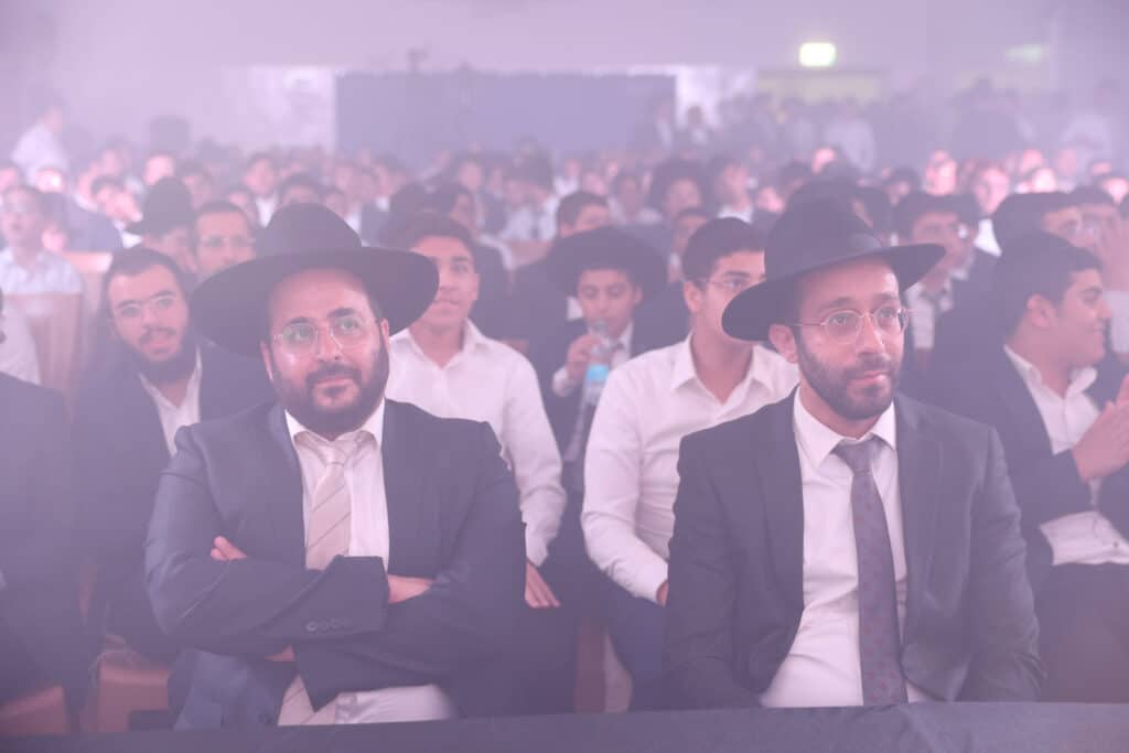 גדולי התורה באו להוקיר את בני התורה • גלריה