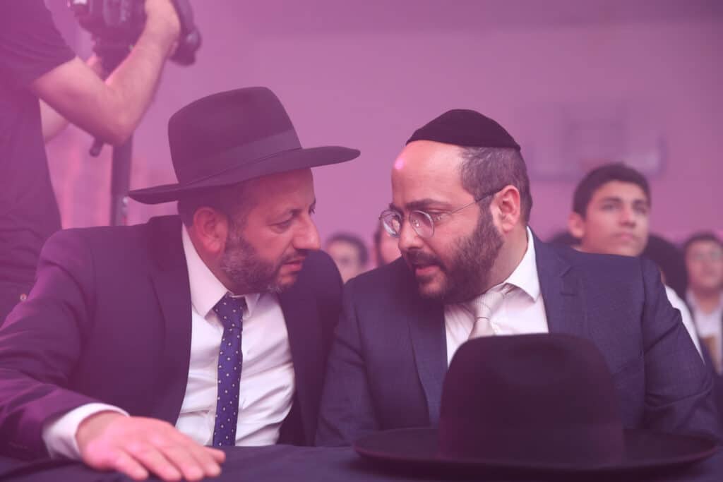 גדולי התורה באו להוקיר את בני התורה • גלריה