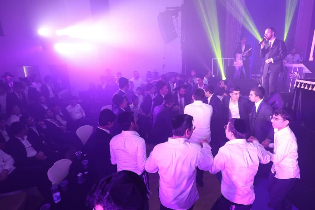 גדולי התורה באו להוקיר את בני התורה • גלריה