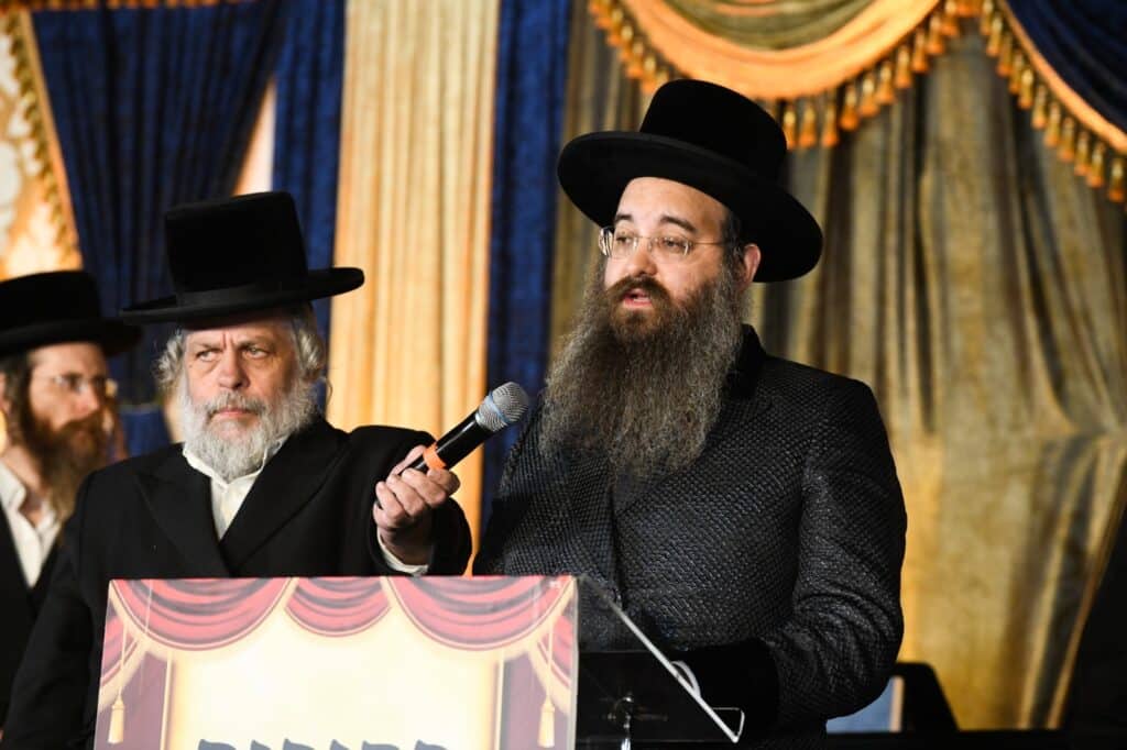 בחב"ד חגגו סיום הרמב"ם במעמד האדמו"ר מסדיגורא