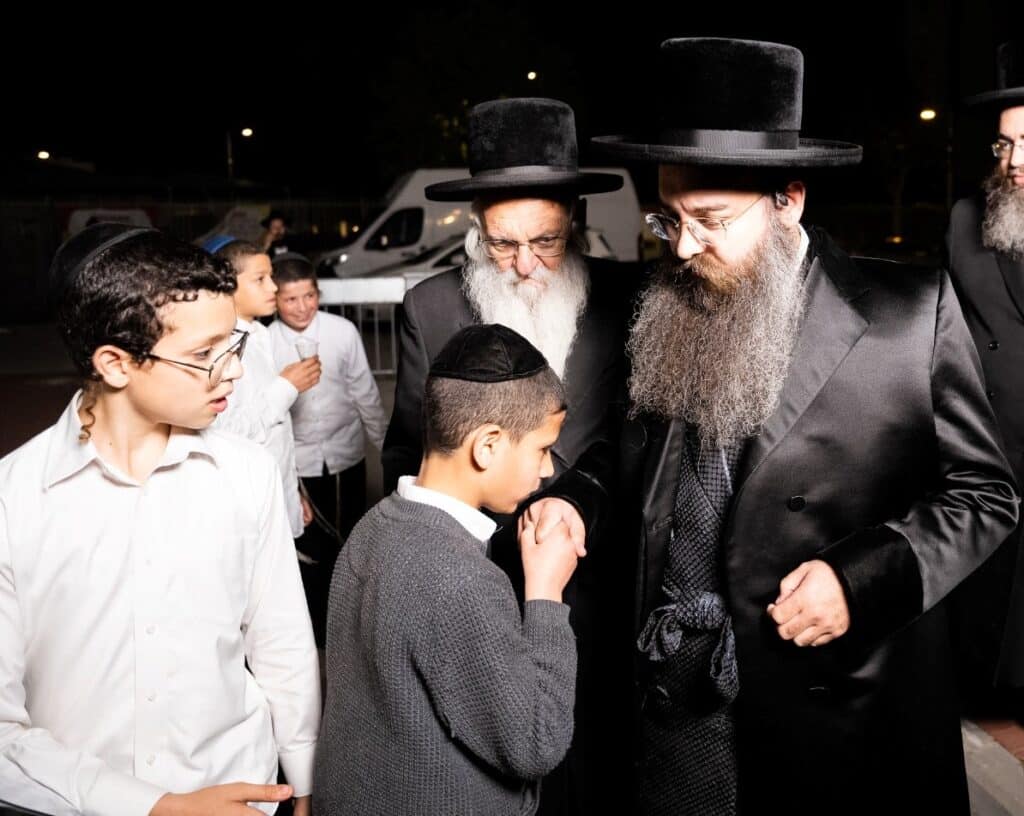 בחב"ד חגגו סיום הרמב"ם במעמד האדמו"ר מסדיגורא