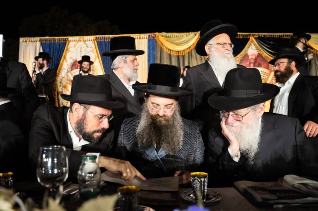 בחב"ד חגגו סיום הרמב"ם במעמד האדמו"ר מסדיגורא