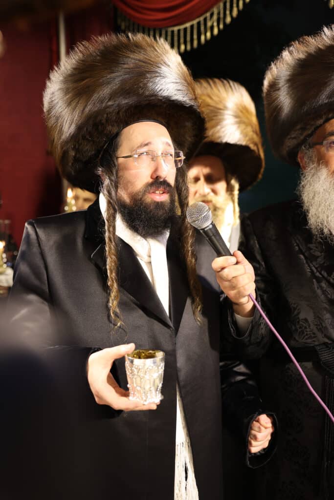 גלריה: בראחוב חגגו את שמחת נישואי בן האדמו"ר