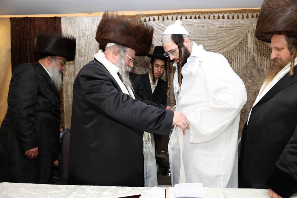 גלריה: בראחוב חגגו את שמחת נישואי בן האדמו"ר