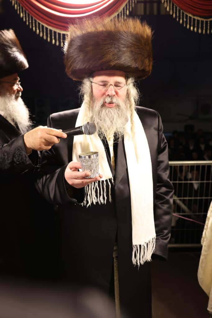 גלריה: בראחוב חגגו את שמחת נישואי בן האדמו"ר