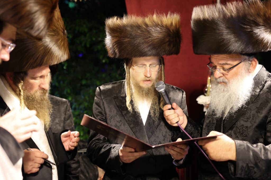 גלריה: בראחוב חגגו את שמחת נישואי בן האדמו"ר