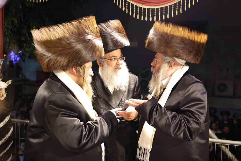 גלריה: בראחוב חגגו את שמחת נישואי בן האדמו"ר