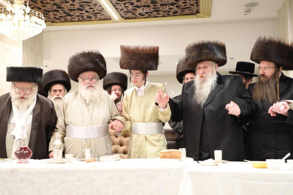 במשכנות הרועים חגגו פארשפיל לנכד האדמו"ר