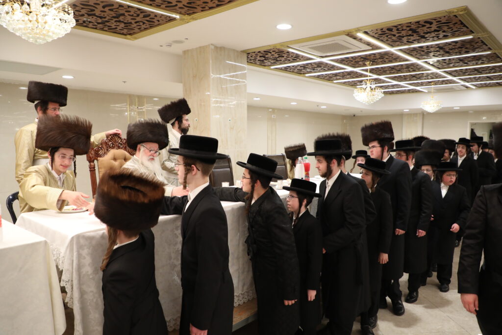 במשכנות הרועים חגגו פארשפיל לנכד האדמו"ר