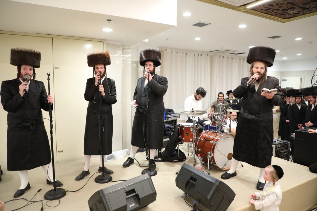 במשכנות הרועים חגגו פארשפיל לנכד האדמו"ר