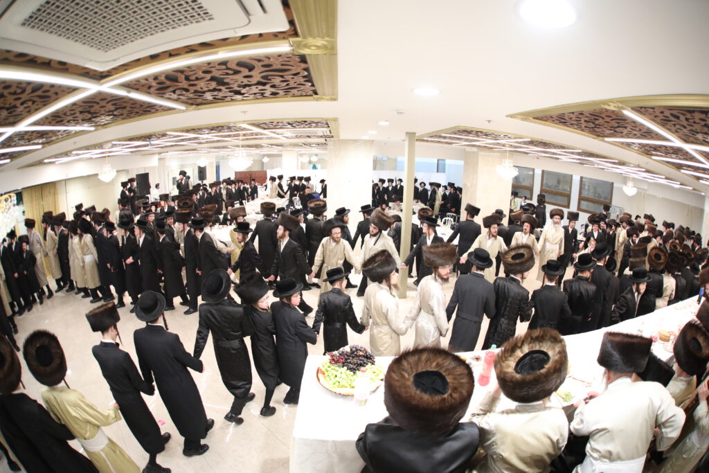 במשכנות הרועים חגגו פארשפיל לנכד האדמו"ר