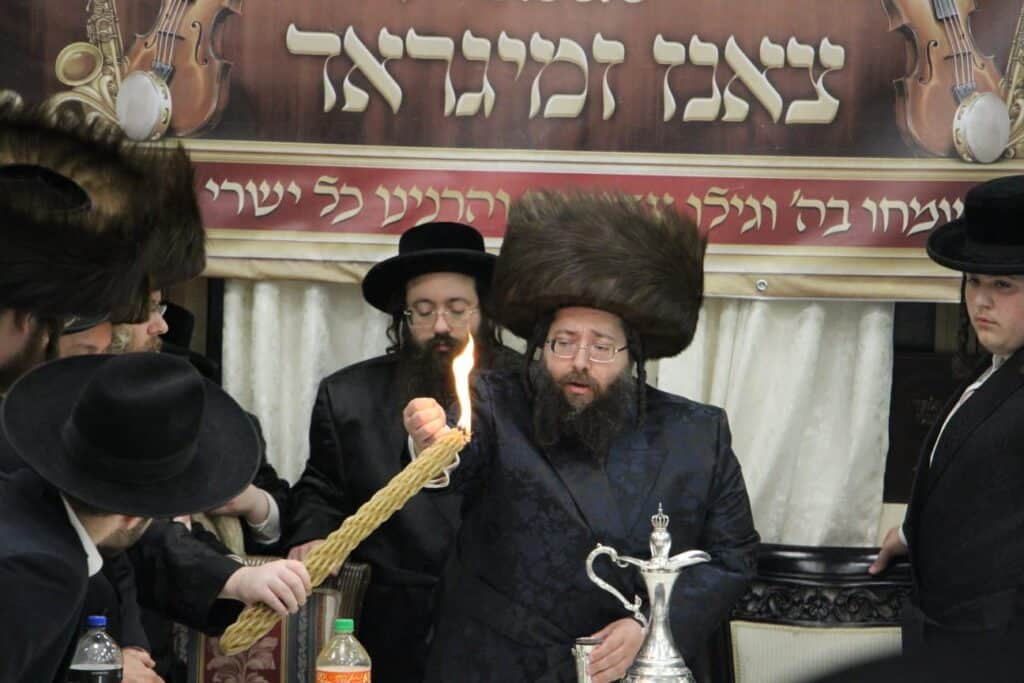 לקראת שמחת נישואיו: האדמו"ר התחדש בשטריימל