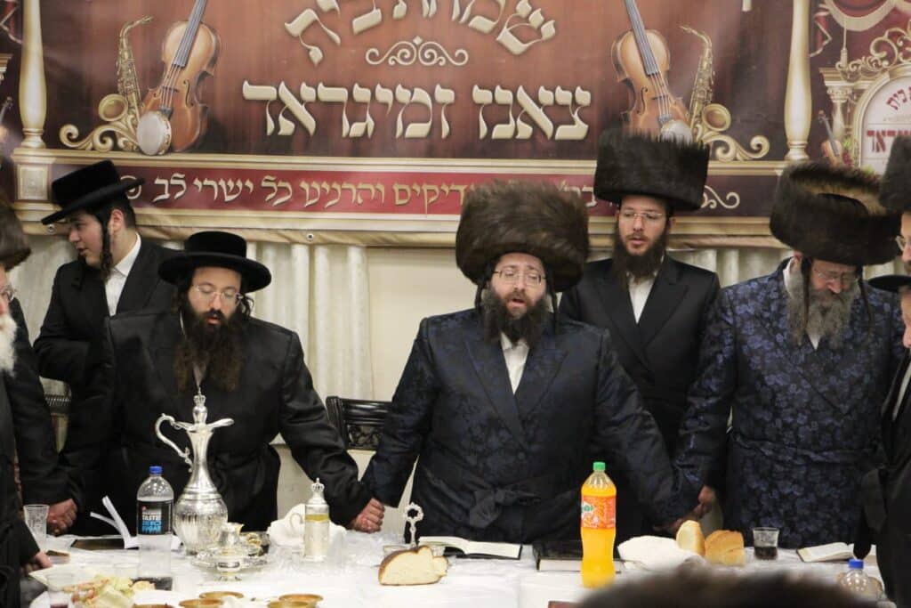 לקראת שמחת נישואיו: האדמו"ר התחדש בשטריימל