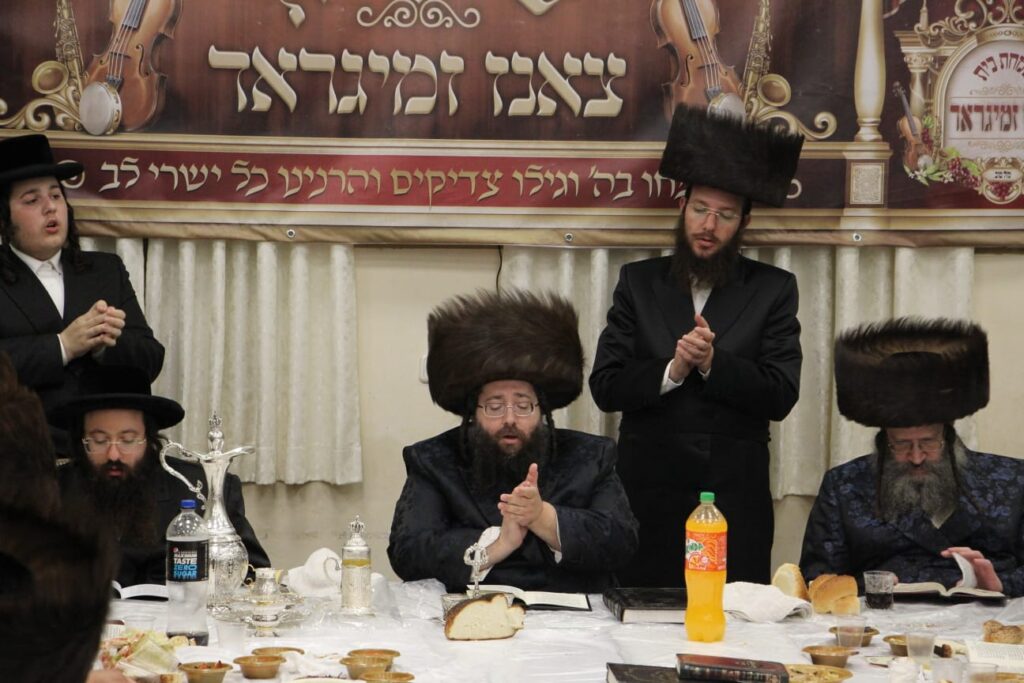 לקראת שמחת נישואיו: האדמו"ר התחדש בשטריימל