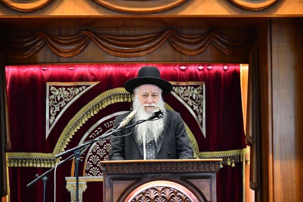 בפונביז' ספדו לרשכבה"ג מרן הגרי"ג זצוק"ל