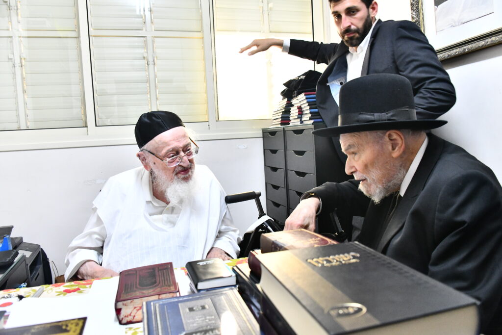 על מה שוחח הגרמ"ה הירש במעונו של הגרמ"צ ברגמן?