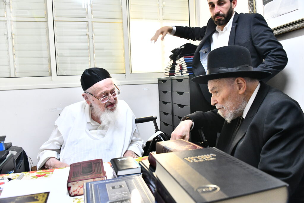 על מה שוחח הגרמ"ה הירש במעונו של הגרמ"צ ברגמן?