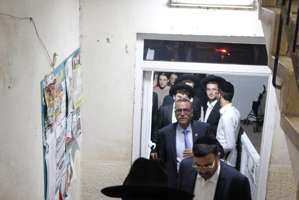 גדולי ישראל ואישי ציבור ניחמו בבית מרן זצוק"ל