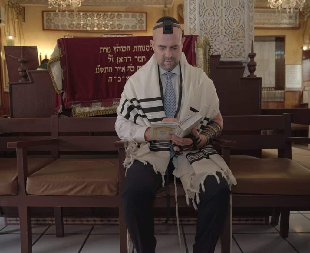 יו״ר הכנסת סייר בבית הכנסת בו התפלל אביו בילדותו