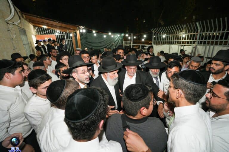 בהשתתפות רבנים: אשדוד חגגה עם התורה