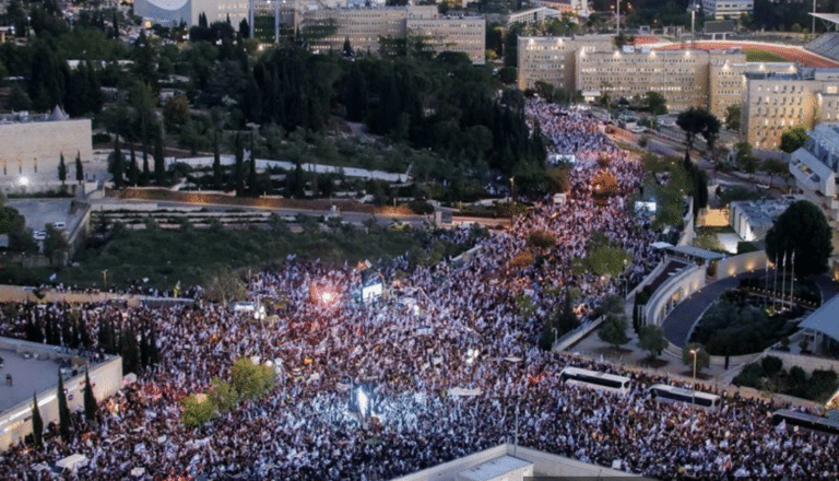 לקראת הכרעה: ראשי ארגוני הימין ימסרו הערב הצהרה