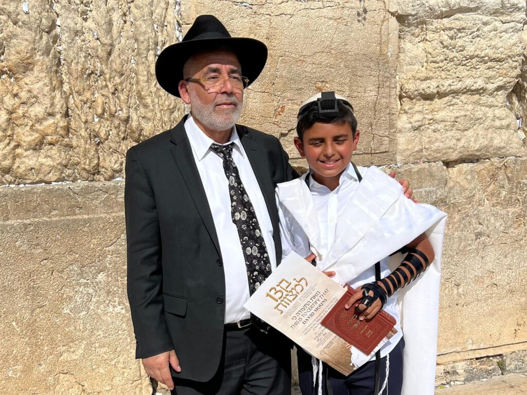 ברחבת הכותל המערבי: אנוסי משהד הגיעו למצוות