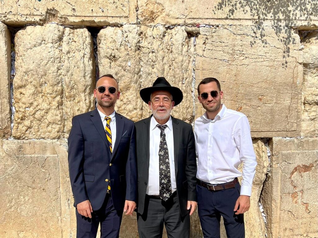 ברחבת הכותל המערבי: אנוסי משהד הגיעו למצוות