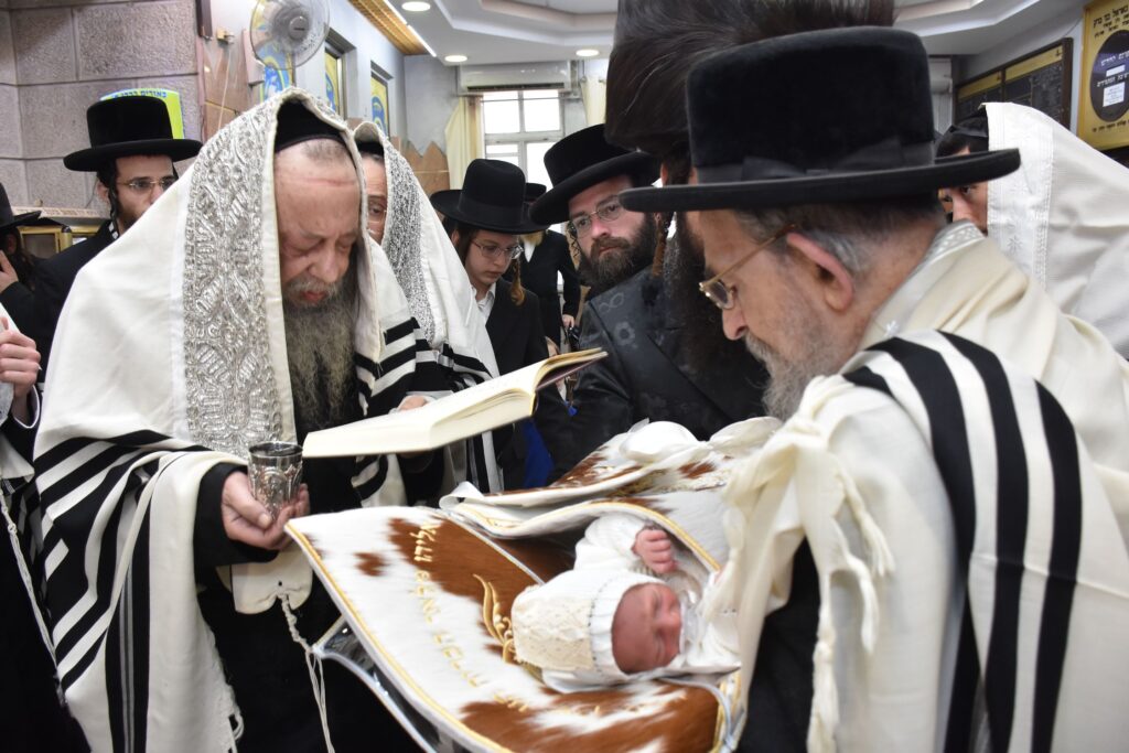 בנארל חגגו את שמחת הברית לנין כ"ק האדמו"ר