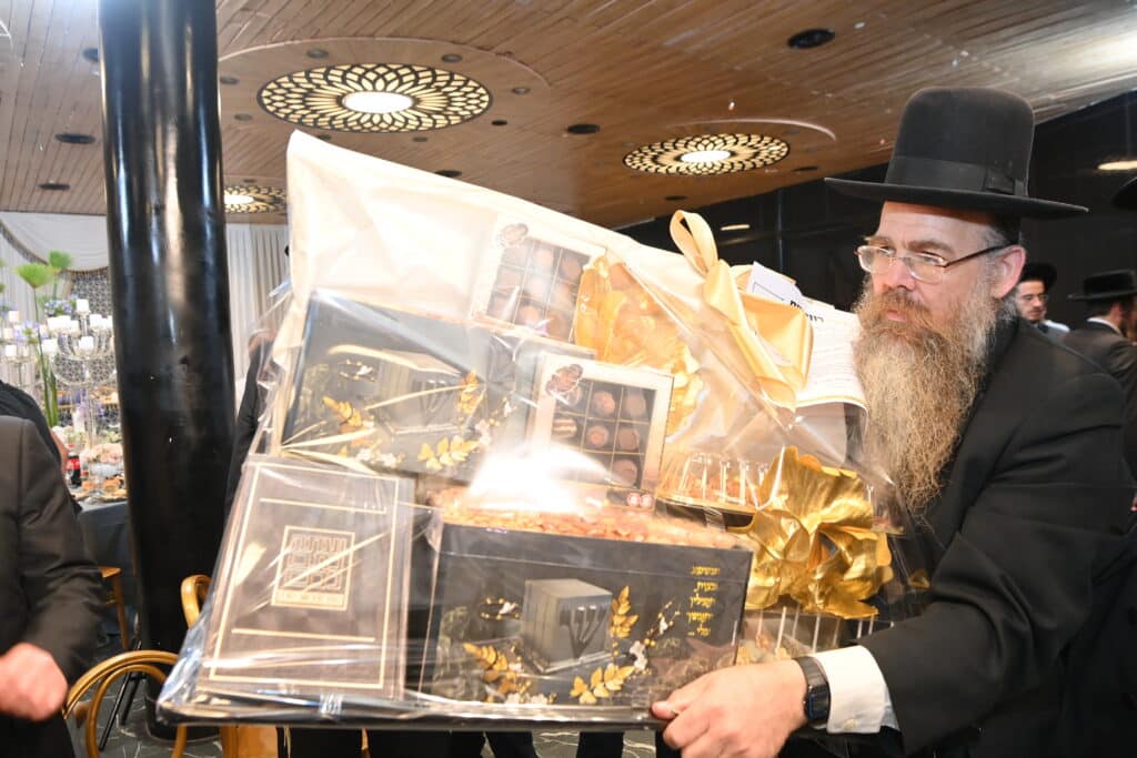 בראשות גדו"י: יו"ר האיחוד ערך בר מצווה לבנו, כולם התייצבו