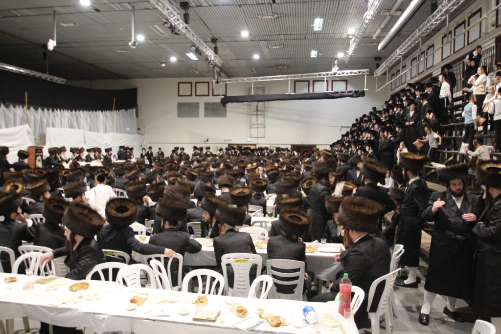 גלריה: האדמו"ר מדושינסקיא שבת בבני ברק