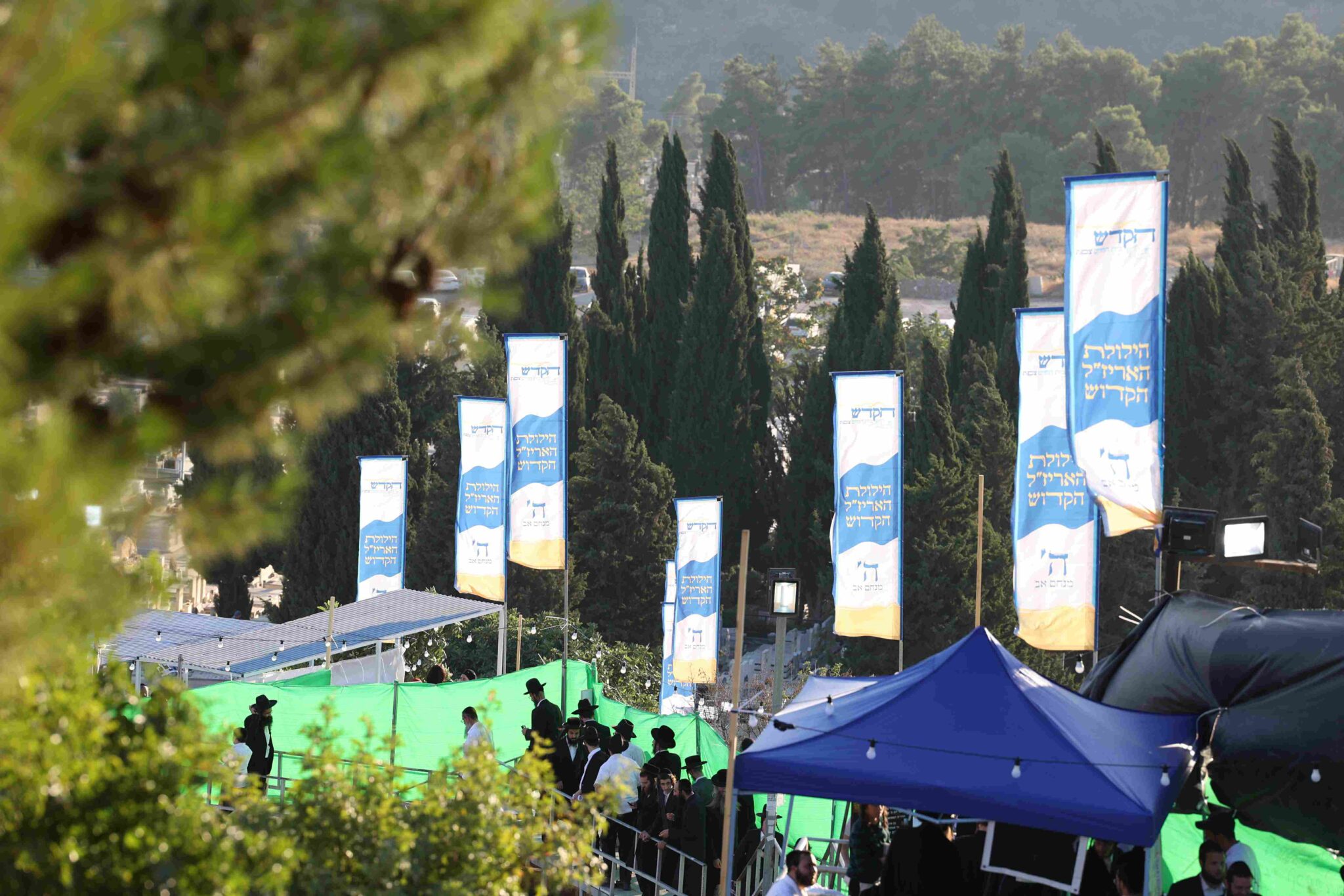 גלריה: המונים השתטחו על ציון האר"י הקדוש בצפת