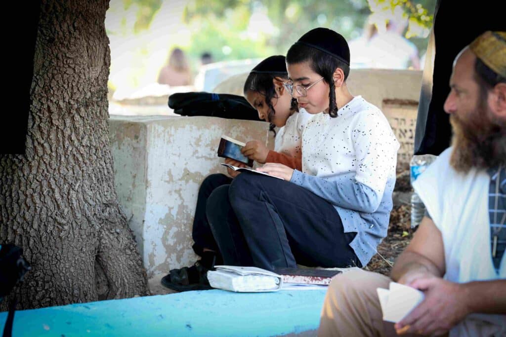 גלריה: המונים השתטחו על ציון האר"י הקדוש בצפת