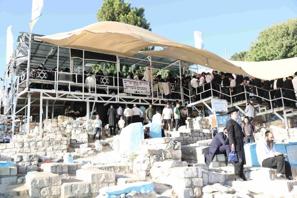 גלריה: המונים השתטחו על ציון האר"י הקדוש בצפת