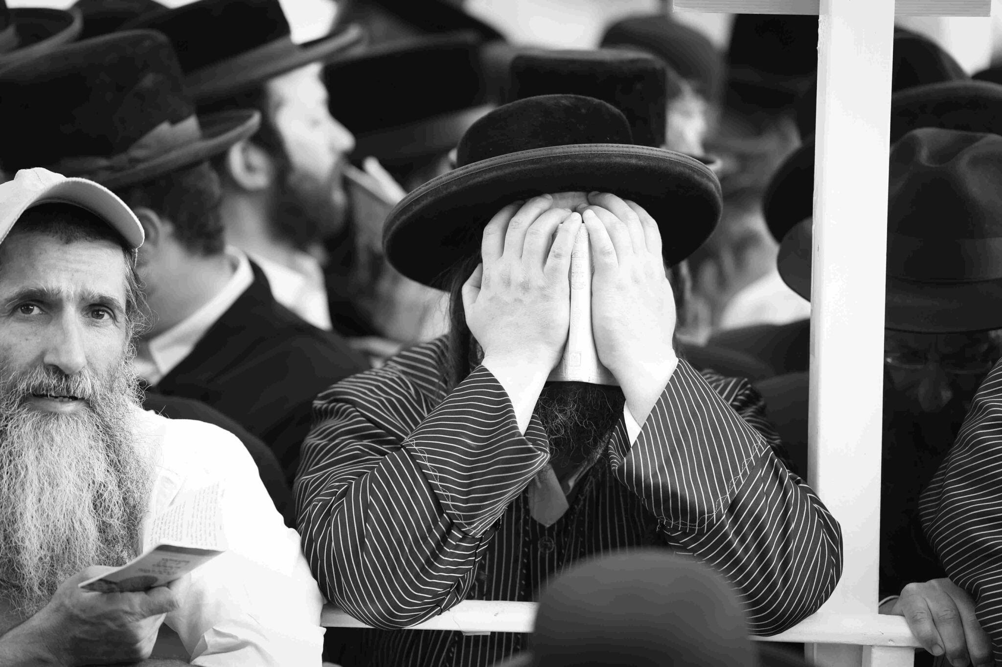 גלריה: המונים השתטחו על ציון האר"י הקדוש בצפת