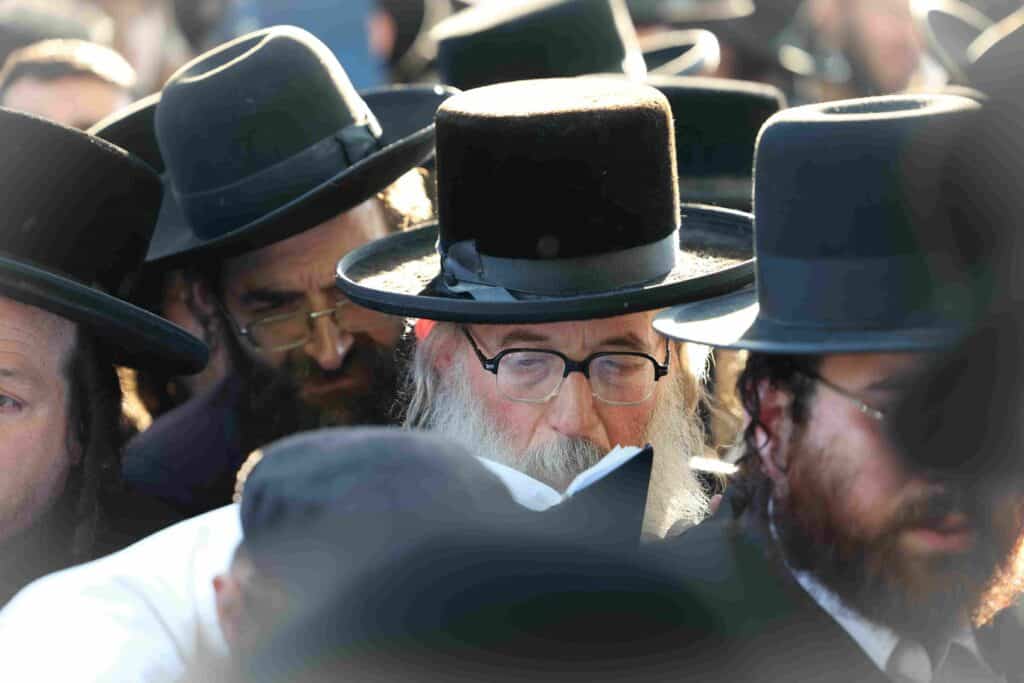 גלריה: המונים השתטחו על ציון האר"י הקדוש בצפת