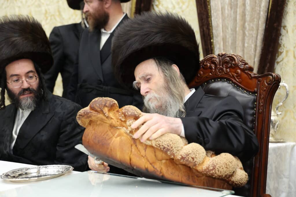 הנגיד הכניס ס"ת להיכל ישיבת 'אוהל שמעון' ערלוי