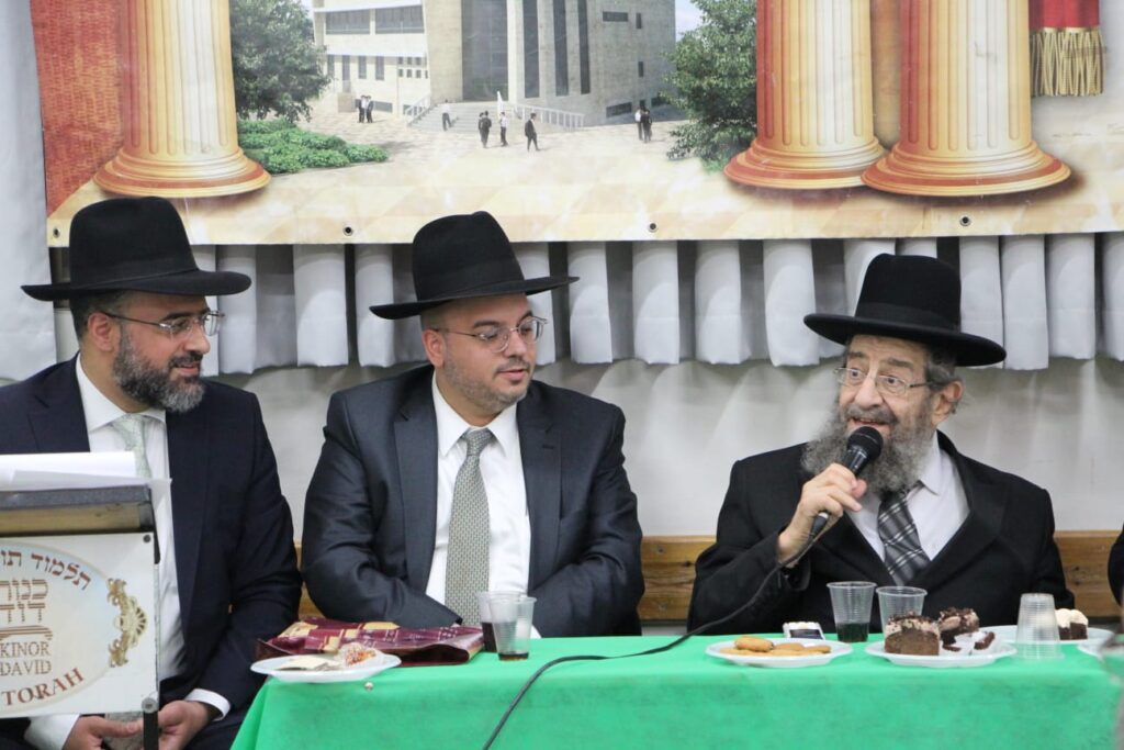 גלריה: רב העיר חילק תעודות לתלמידי 'כינור דוד'