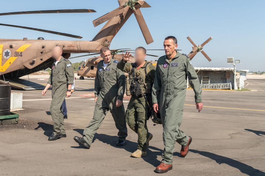 תיעוד: הרמטכ"ל ביקר בבסיס חיל האוויר תל נוף