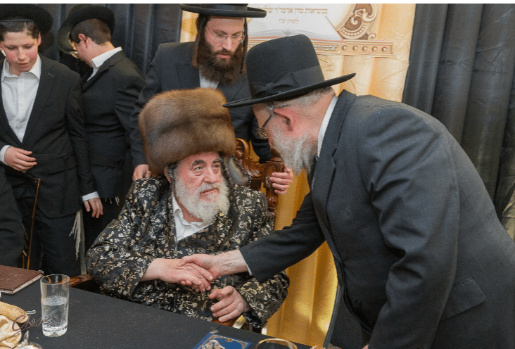 תיעוד: האדמו"ר מויזניץ' ערך 'סעודת מצווה' לנגידים